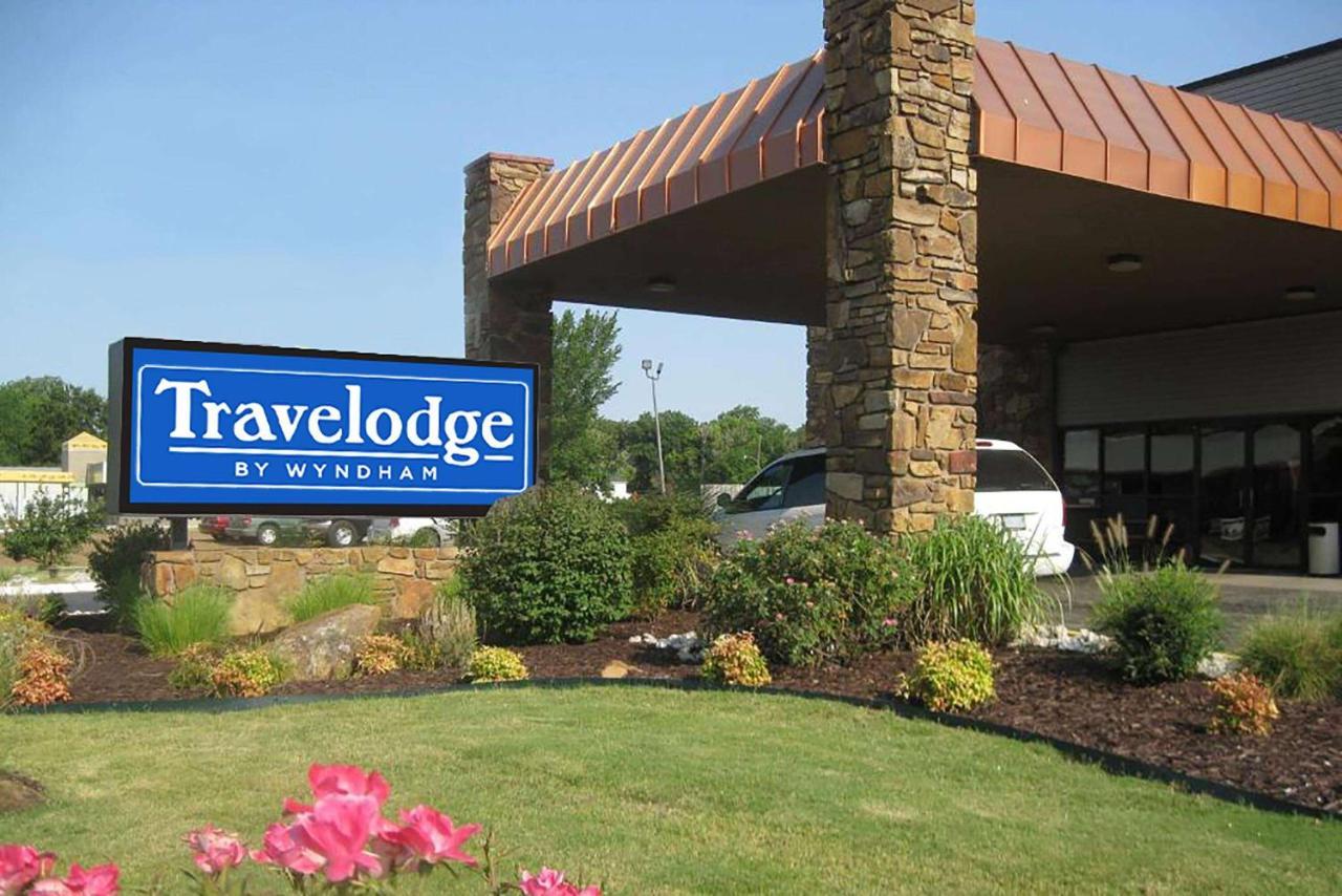 Travelodge By Wyndham Coffeyville Exterior photo