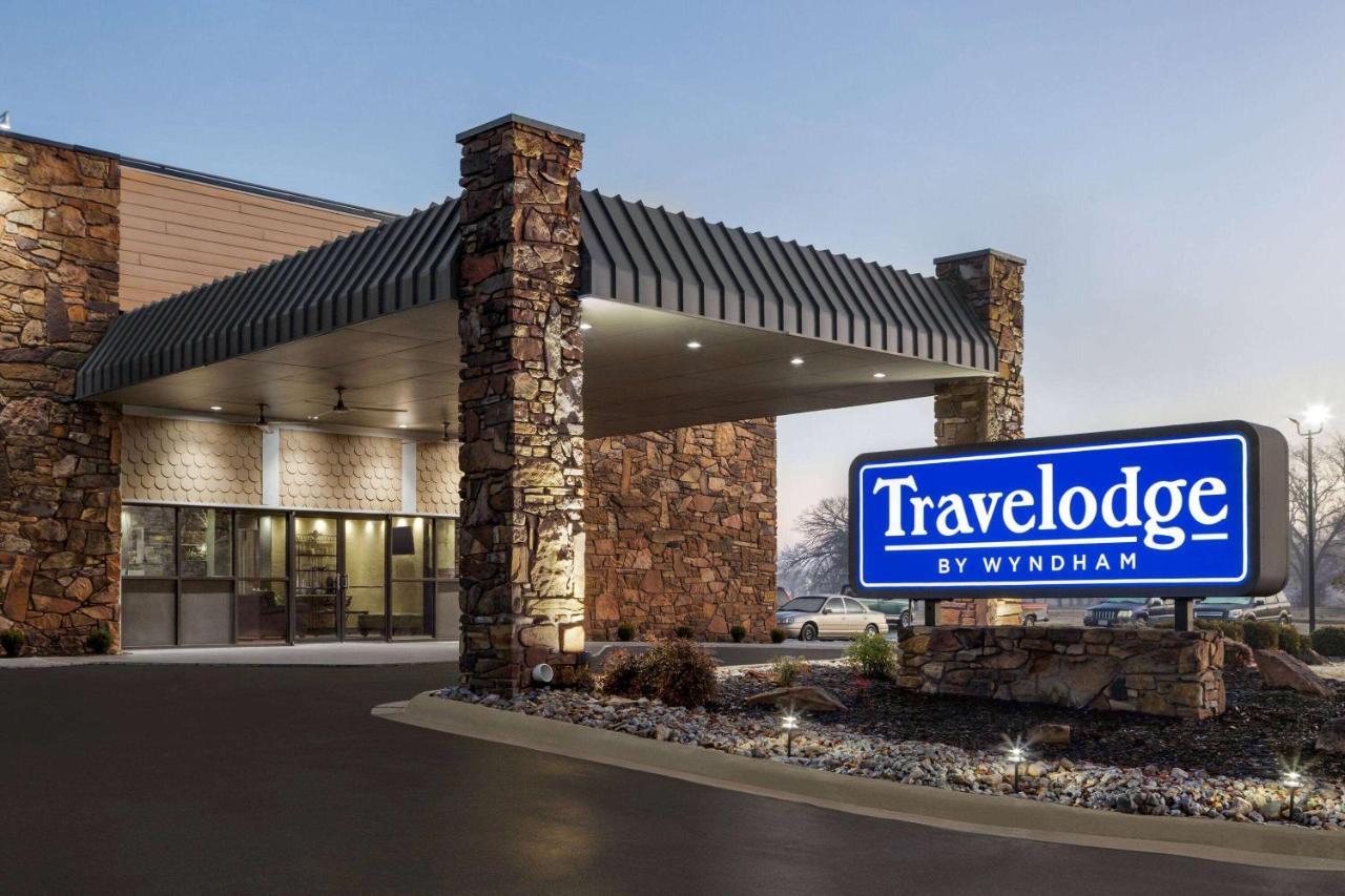 Travelodge By Wyndham Coffeyville Exterior photo